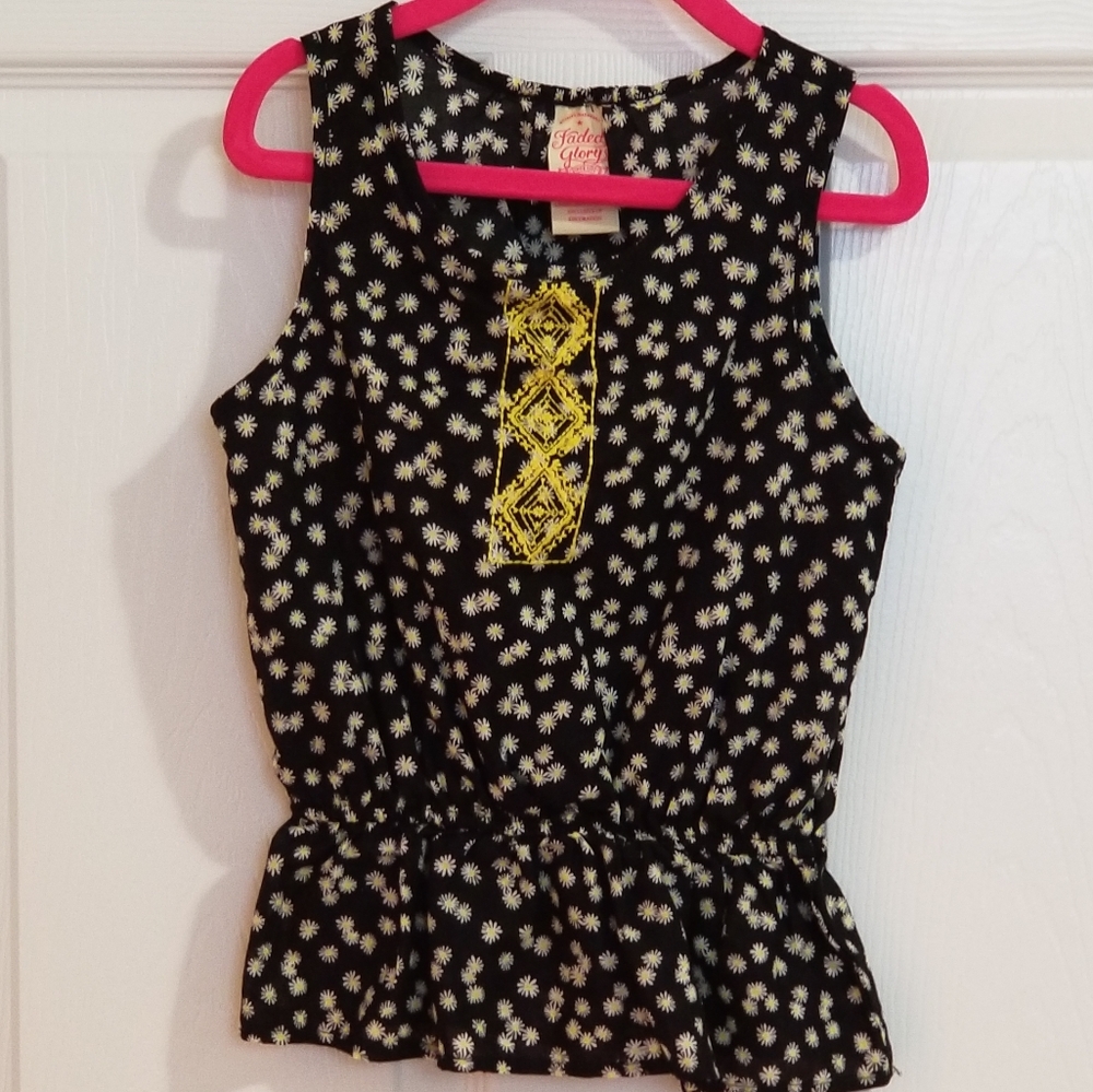 💛🖤Sweet💛🖤 daisy filled girl's sleeveless top